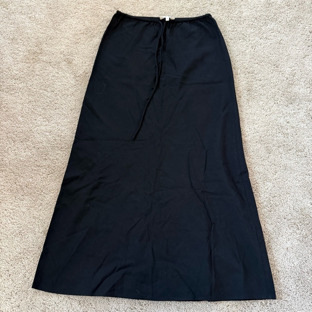 Grace & Mila Elegant Black Maxi Skirt S